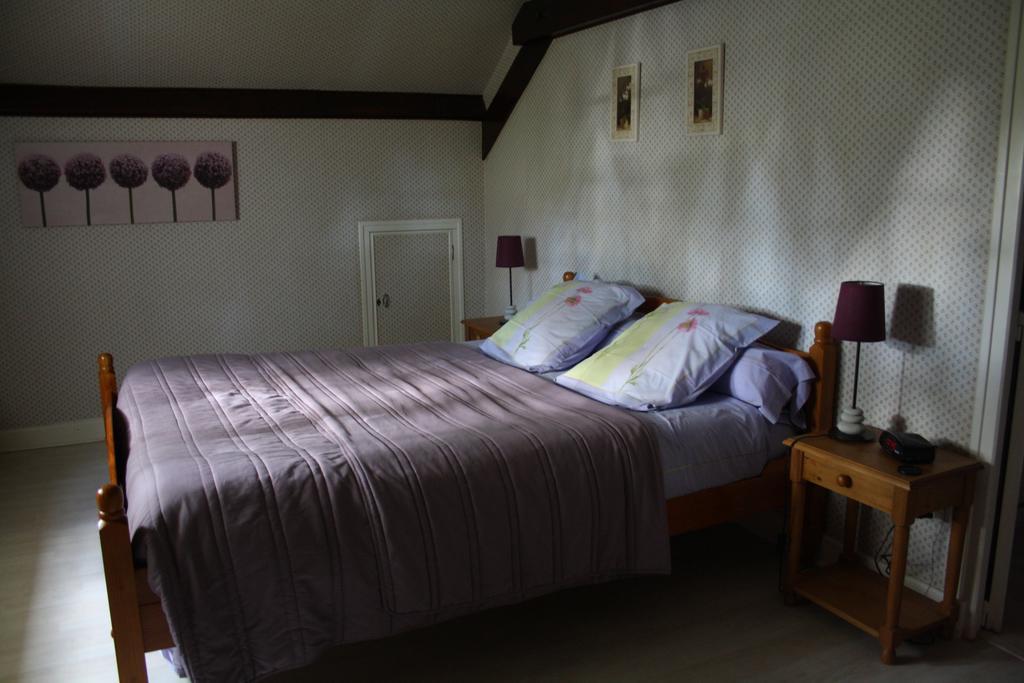 Chambre D'Hotes Les Chenes Chaptelat Δωμάτιο φωτογραφία