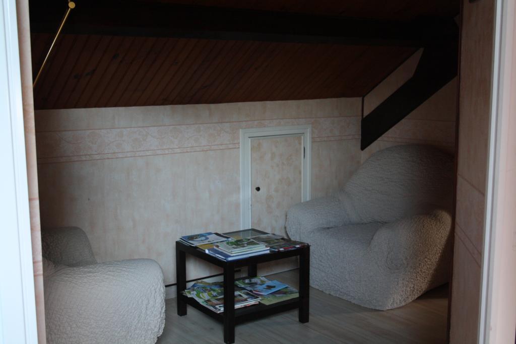 Chambre D'Hotes Les Chenes Chaptelat Δωμάτιο φωτογραφία